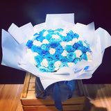 99 Roses Blue & White Roses (FD068)