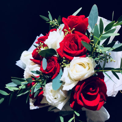 Red and White Roses (FD042)