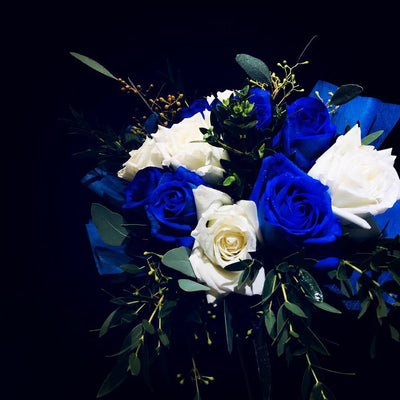 Blue Rose Royalty Bouquet! (FD016)